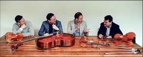 Le Jerusalem Quartet, se produisant le 7 mai au Temple Sholom sur Oak Street.