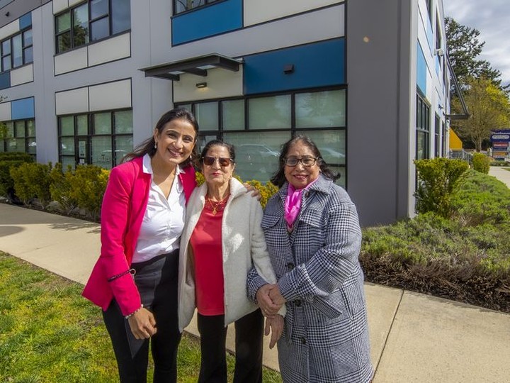  Tarana Kaur, program coordinator for TAPS, with Sawinder Plaiya (centre) and Jagdish Hallen. TAPS, which stands for Therapeutic Activation Program for Seniors), is funded by DiverseCity Community Resources Society in Surrey.