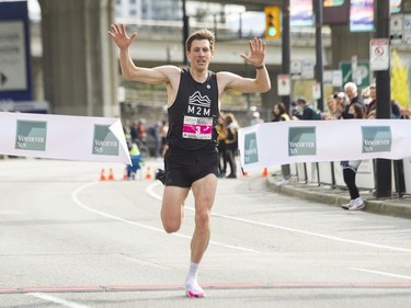 Lucas Bruchet led all men with a time of 28:29 in the Vancouver Sun Run 10K race on April 24, 2022.