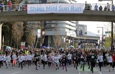 Scenes from the Vancouver Mini Sun Run on April 24, 2022.