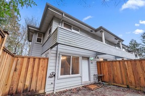 This Port Moody townhouse was listed for $1,049,000 and sold for $1,060,000.