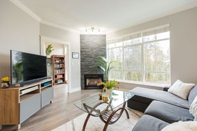 This one-bedroom, one-bathroom North Vancouver apartment was listed for $468,000 and sold for $517,480.