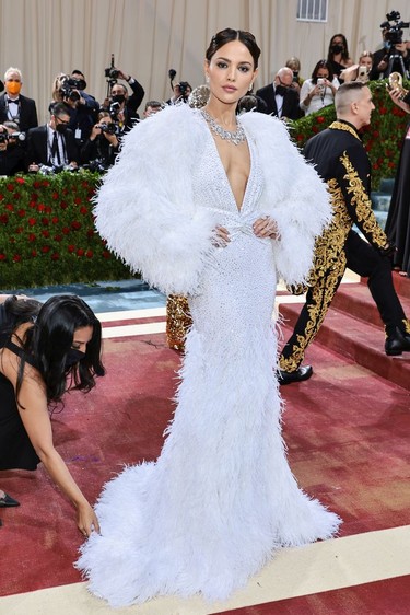 Eiza González attends The 2022 Met Gala Celebrating "In America: An Anthology of Fashion" at The Metropolitan Museum of Art on May 2, 2022 in New York City.