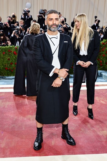 Oscar Isaac attends The 2022 Met Gala Celebrating "In America: An Anthology of Fashion" at The Metropolitan Museum of Art on May 2, 2022 in New York City.