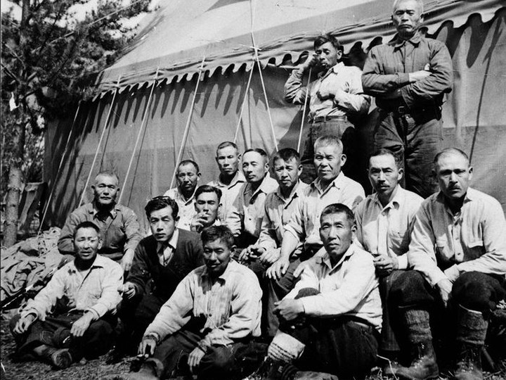  Group of incarcerated Japanese men at a road camp, Yellowhead, B.C., March 1942.
