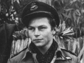 Kriegsfoto von Wing Commander James „Stocky“ Edwards, einem dekorierten kanadischen Kampfpiloten aus dem Zweiten Weltkrieg.