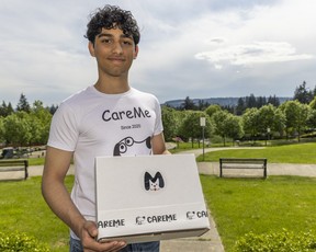 Sepehr Nilizadeh started a subscription box service that offers treats and toys for dogs.