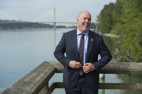 Der Premierminister von BC, John Horgan, gab auf einer Pressekonferenz am Freitag, den 25. August 2017 bekannt, dass die Mautgebühren auf den Brücken Port Mann und Golden Ears am 1. September gestrichen würden.