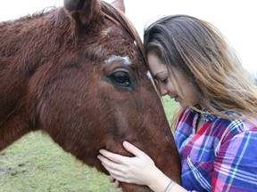 Leiki Salumets, gerente de cuidado de equinos y animales de granja de BC SPCA, dice que han sido