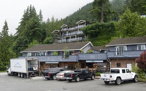 Lions Bay General Store and Cafe.