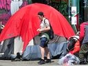 Eines der mehr als 100 Zelte, die am 21. Juli in der East Hastings Street in Vancouver aufgeschlagen wurden.