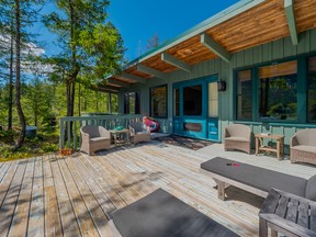 Deck with ample space to unwind.