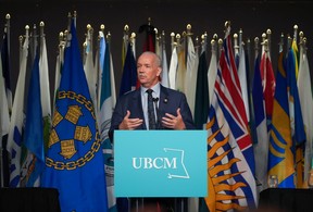 Der Premierminister von BC, John Horgan, spricht am Freitag, den 16. September 2022, in Whistler, BC, vor dem Kongress der Union of BC Municipalities. Darryl Dyck / Canadian Press