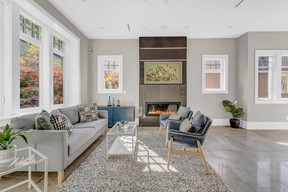 La sala de estar de 3641 West 11th Avenue, Vancouver.