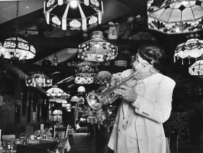 Restauranteur Frank Baker at his The Attic restaurant in West Vancouver. Photo ran January 16, 1981. Ken Oakes/Vancouver Sun