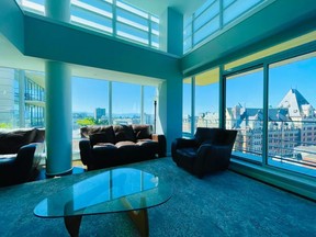 Spectacular Penthouse Downtown Victoria