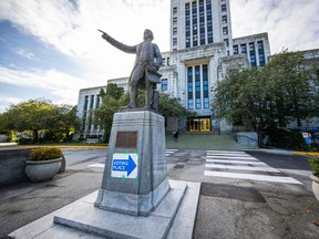 What’s a Vancouver voter to do? It may be easy to point ‘this way’ to an early voting polling station at Vancouver City Hall this week, but once the voter gets there figuring out who to support on an important issue like the local economy is just a little more difficult.