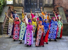 Le Soweto Gospel Choir est en tournée pour son concert de 2022, HOPE : Ça fait longtemps.