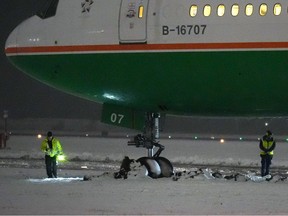 An EVA Air Boeing 777 aircraft went off route onto snowy soft ground at Vancouver International Airport from Taipei.