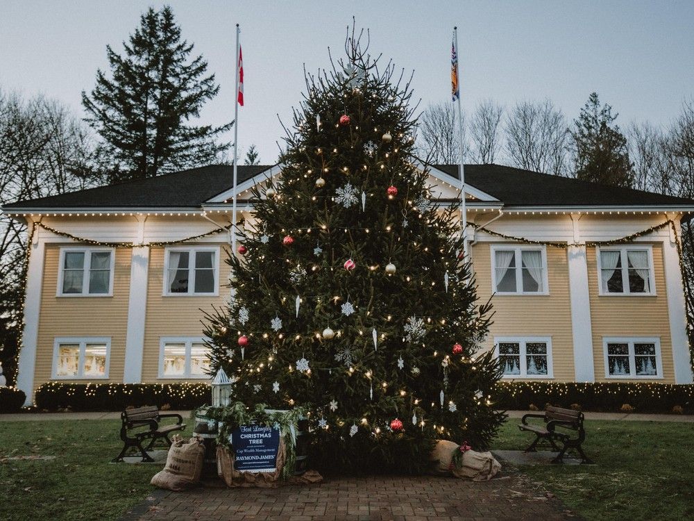 Langley is ready for its holiday close-up