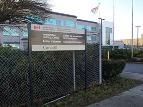 The Canada Border Services Agency (CBSA) Immigration Holding Centre following the death of a detainee on Christmas Day,  in Surrey, BC., on December 28, 2022.  
(NICK PROCAYLO/PNG)