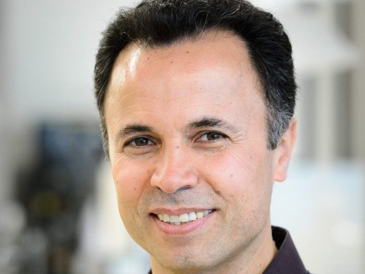  Dr. Madjid Mohseni, a chemical and biological engineering professor at UBC