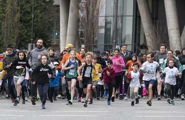 The start of the 2023 Shaw Mini Sun Run in Vancouver on April 16, 2023.
