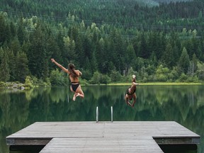 NIta Lake lodge