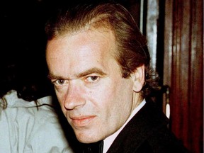 British author Martin Amis arrives for a gala dinner in aid of the Royal court Theatre celebrating their 40th anniversary at the Porchester Hall in London, Britain October 31, 1996.