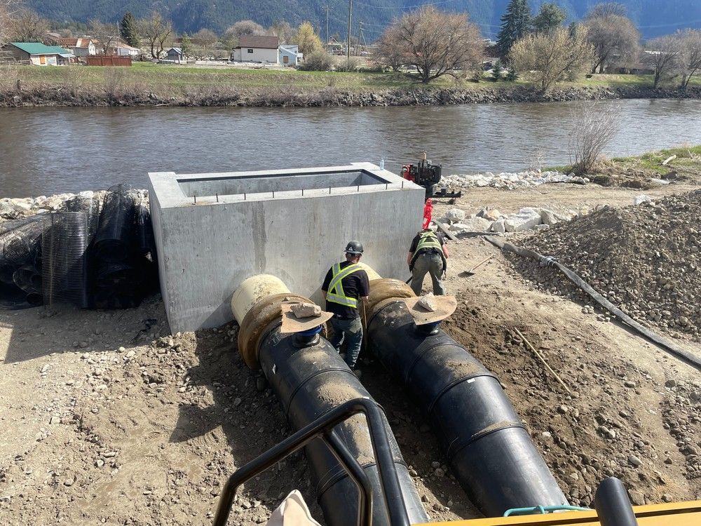 B.C. Flooding: Water Levels Peak, Flood Warning Lifted For Grand Forks ...