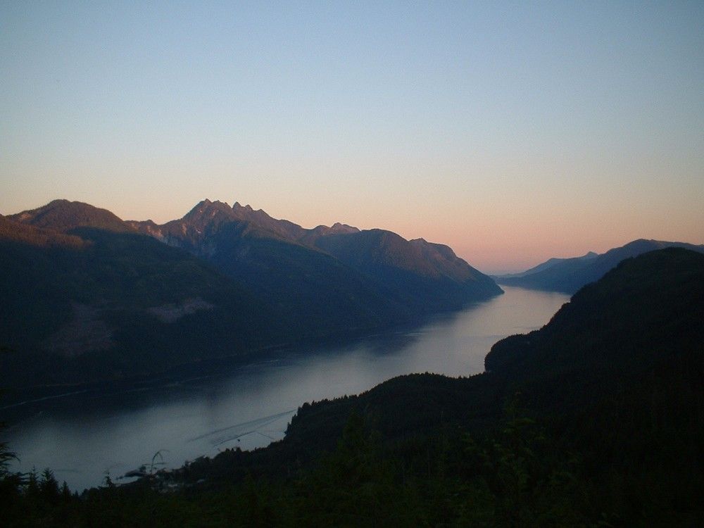 Two dead in plane crash on west coast of Vancouver Island Vancouver Sun