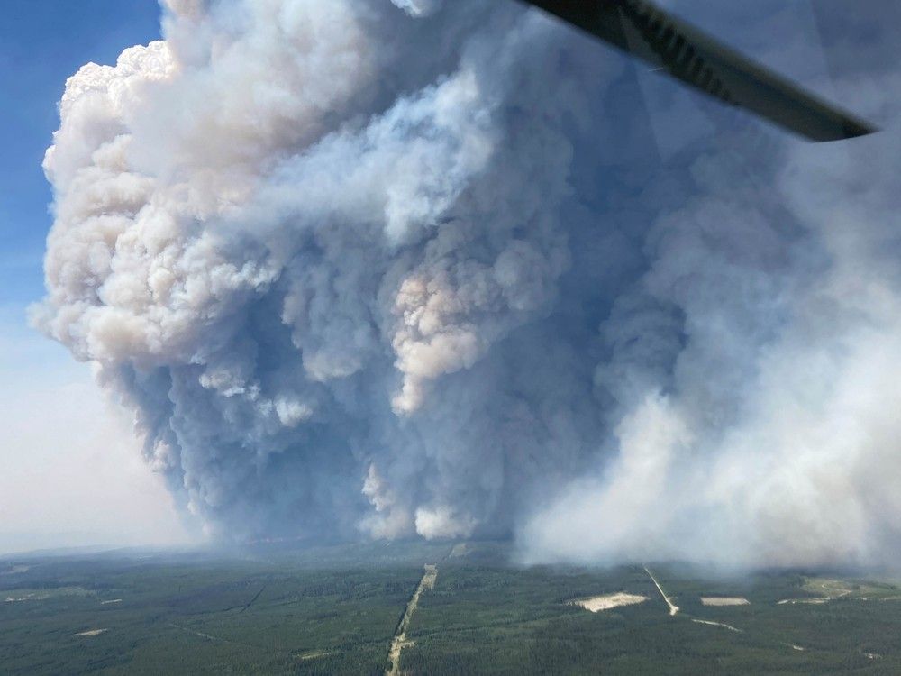 Evacuation Orders Lifted In B.C. And Alberta Towns As Wildfires Recede ...