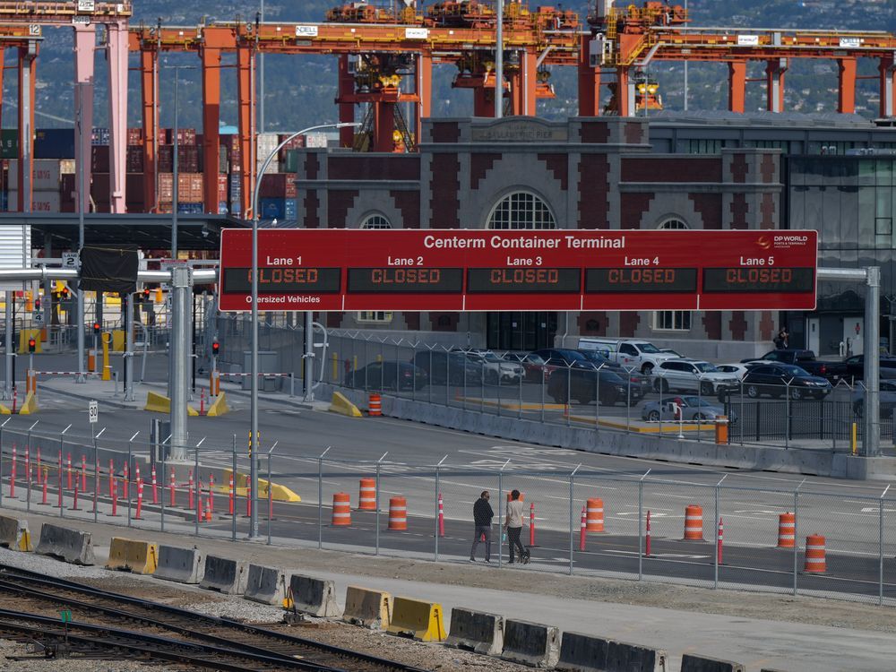 B.C. port strike Union, employers receive mediator's terms, source