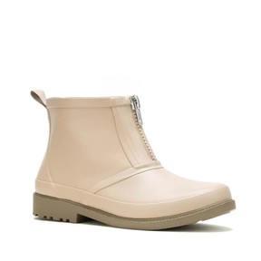 Kamik boot.