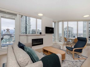 Unit 2605, at 565 Smithe St., in Vancouver, was listed for $1,148,000 and sold for $1,135,000.
