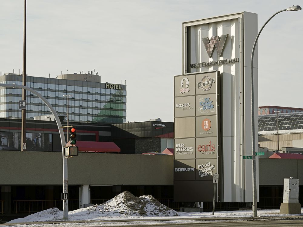Teen standing with head out of sunroof dies after hitting parkade beam at West Edmonton Mall