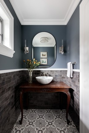powder room
