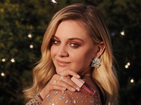 Kelsea Ballerini teamed up with COVERGIRL to create the new Exhibitionist Liquid Glitter collection.