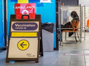 Though rapid tests are no longer available at pharmacies for most people, you can still get them at government vaccination centres, notes Dr. Christopher Labos.