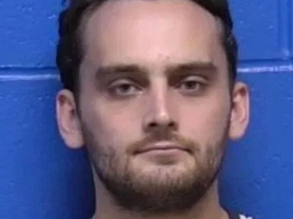 Mounties in Creston arrest 'top priority' U.S. fugitive Vancouver Sun