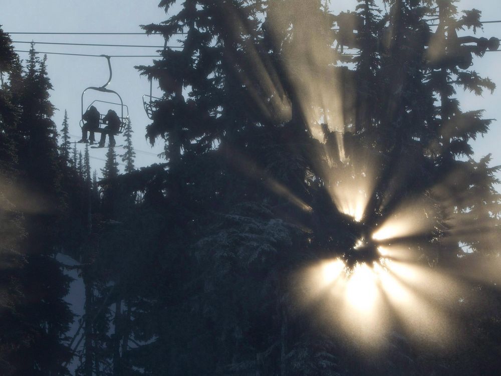 暖冬天气让许多卑诗省的滑雪胜地变得荒芜
