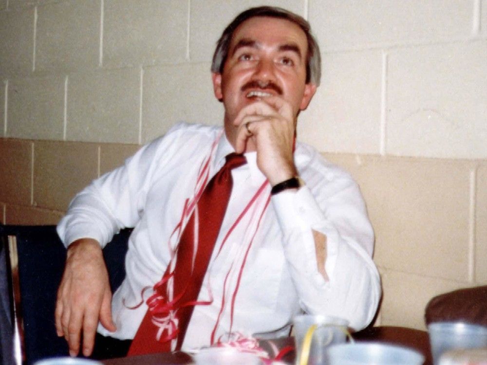 Les victimes d'Albert Walker disent qu'il est détenu à l'établissement William Head à Metchosin et qu'il a fréquenté une église du Grand Victoria avec une escorte.