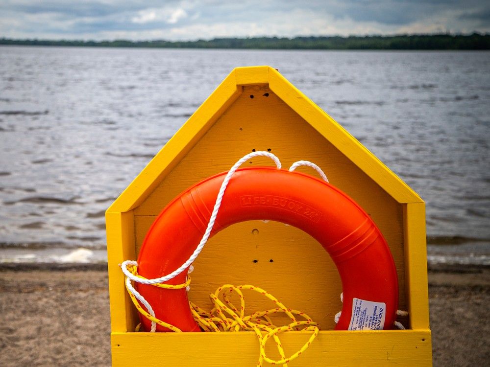 B.C. lifesaving award granted for Sproat Lake rescue near Port Alberni