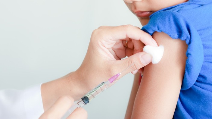 One-in-six Canadian parents against vaccinating their kids: poll