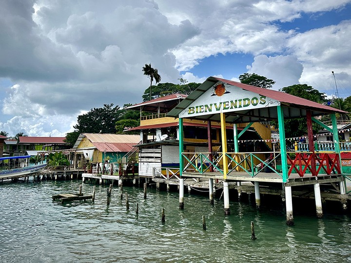  The only settlement of any size on Isla Bastimentos, the town of Old Bank is home to residents who speak Guari Guari — a patois of Spanish and English, with inflections that sound Jamaican.
