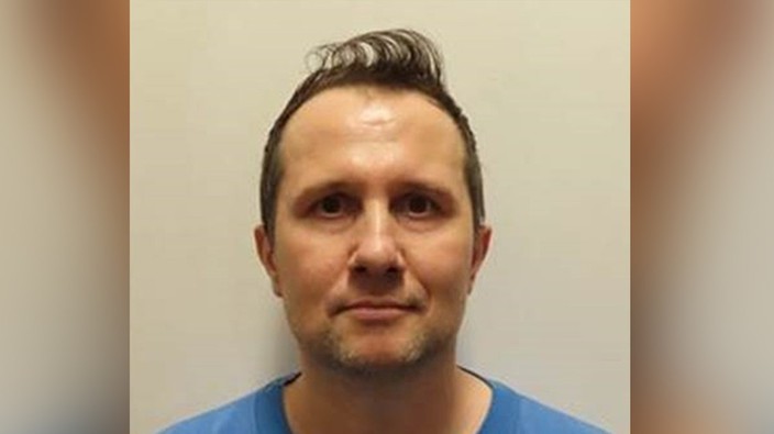 Police warn about dangerous sex offender living in Surrey
