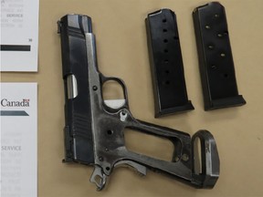 CBSA guns