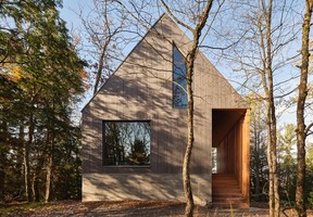 Getaway home in Muskoka, named Bunkie on the Hill, designed by Dubbeldam Architecture + Design.