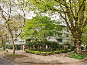 Sitting at the corner of Nelson and Bidwell streets, the two-bedroom condo is within walking distance to shopping, restaurants, beaches and Stanley Park.