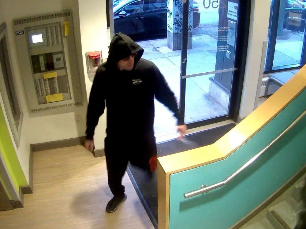 Vancouver police searching for suspect in pepper spray attack Vancouver Sun